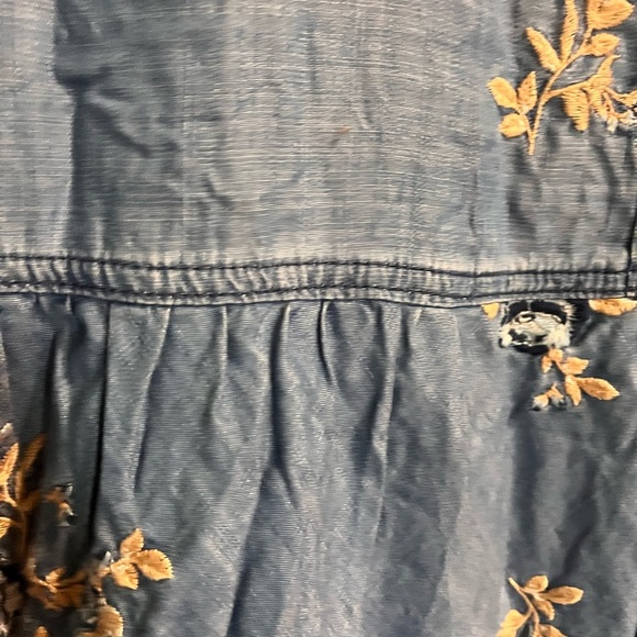 Driftwood dress shirt women’s Embroidered Floral Design size M - Picture 2 of 5